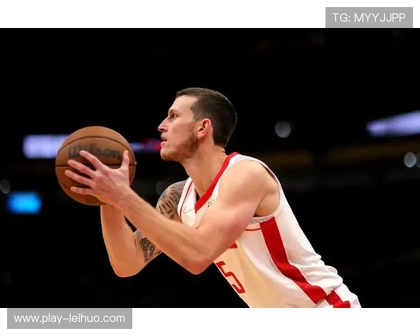 弗鲁米嫩塞门将维克托扑救率83%，成球队主场连胜功臣